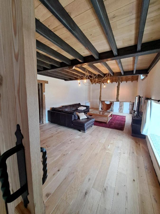 Gite Les 3 Pierres Houffalize Bagian luar foto
